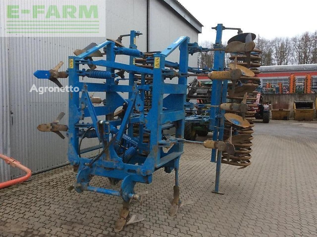 بيع مسلفة القش Lemken smaragd 9/450 k-ue | Agronetto EG مسلفة القش Lemken smaragd 9/450 k-ue - Agronetto