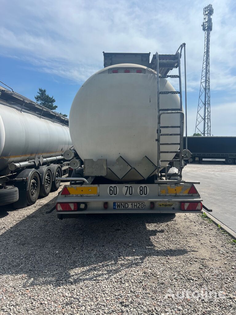 Magyar L4BH chemical tank trailer