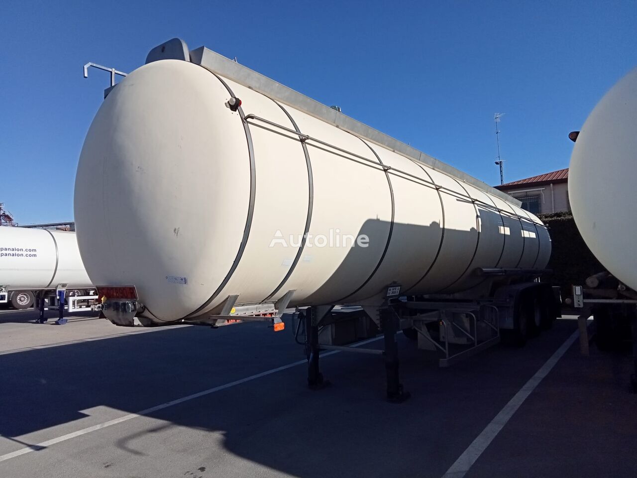 Parcisa CSP3-N-S chemical tank trailer