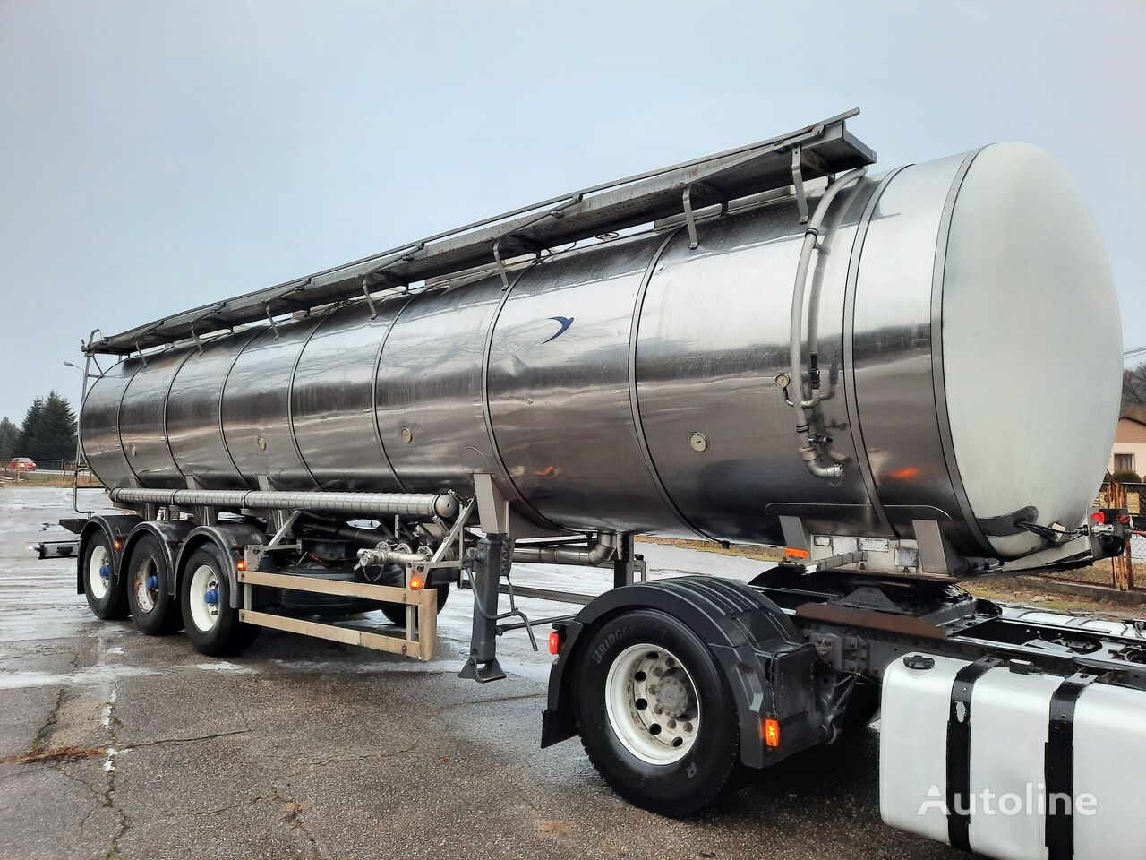 Petro Mechanika chemical tank trailer