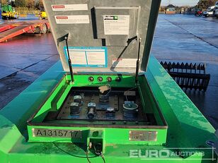 Réservoir de stockage de carburant DYMAC ACV-DEF-1650L à vendre - Image 9 | Autoline CI Réservoir de stockage de carburant DYMAC ACV-DEF-1650L | Image 9 - Autoline