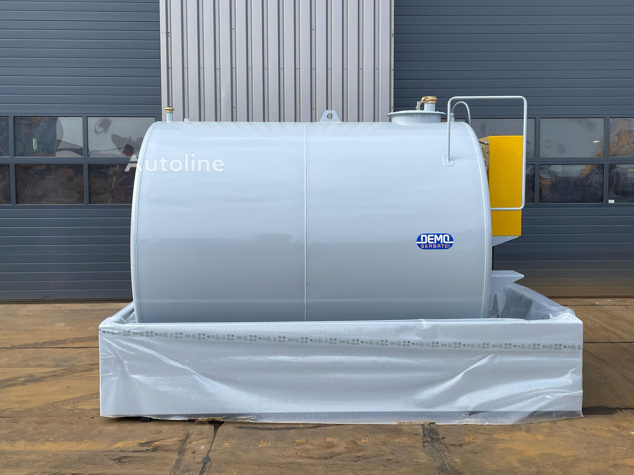 جديد خزان تخزين الوقود Emiliana Serbatoi TF9/50 9000Ltr fuel tank - Autoline