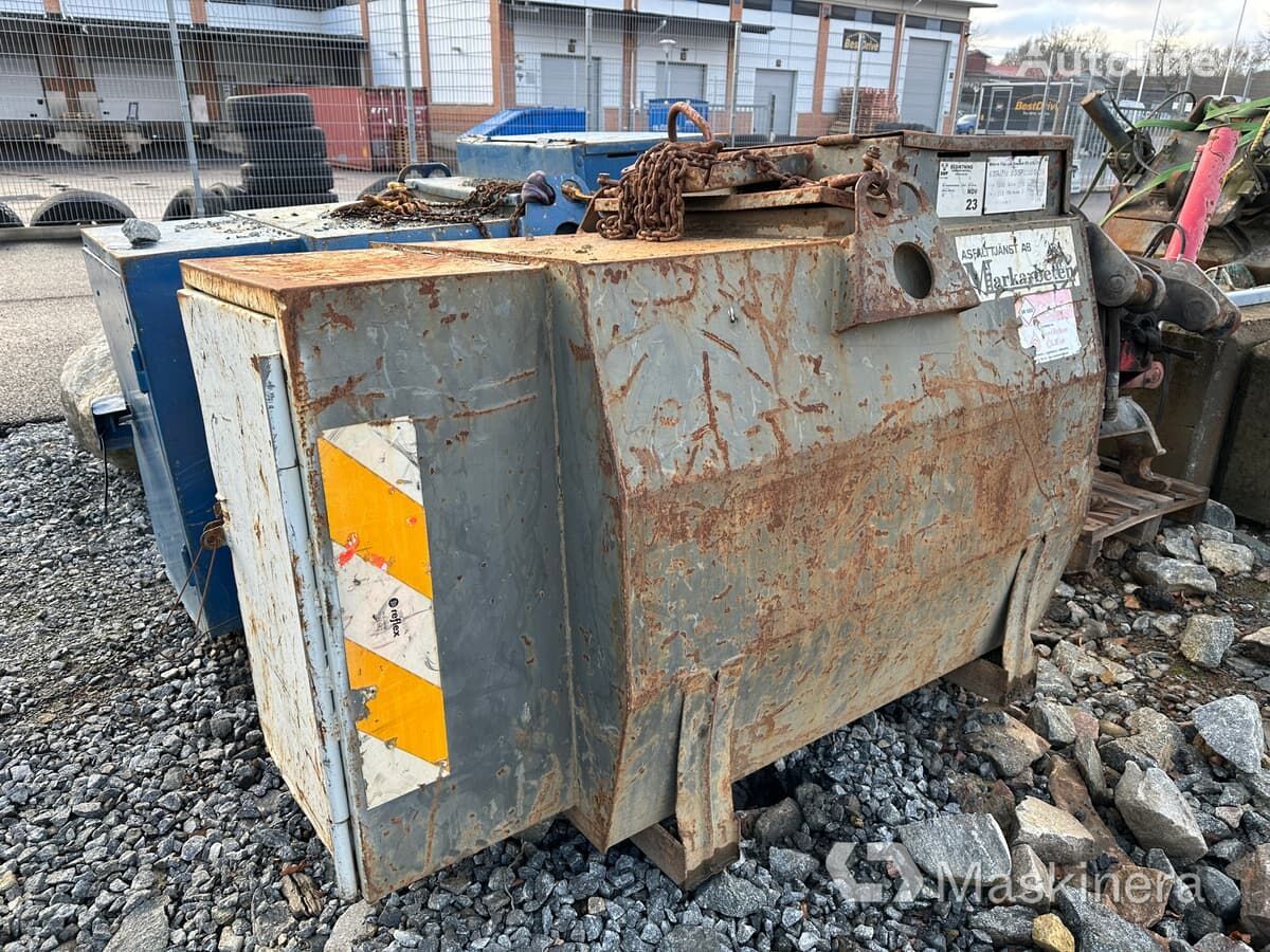 Engcon IBC fuel storage tank