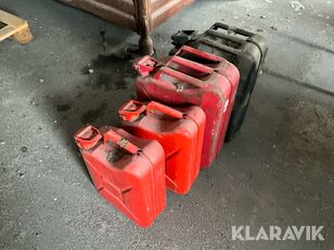 Jeep dunkar fuel storage tank