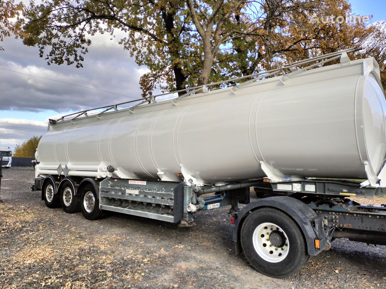 Acerbi fuel tank semi-trailer