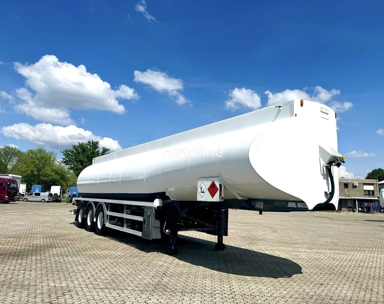 عربة الصهريج لنقل الوقود ومواد التشحيم Heil Fuel Tank - 42.000 ltr. - 6 comp. - LGBF - 5.650 kg TOP