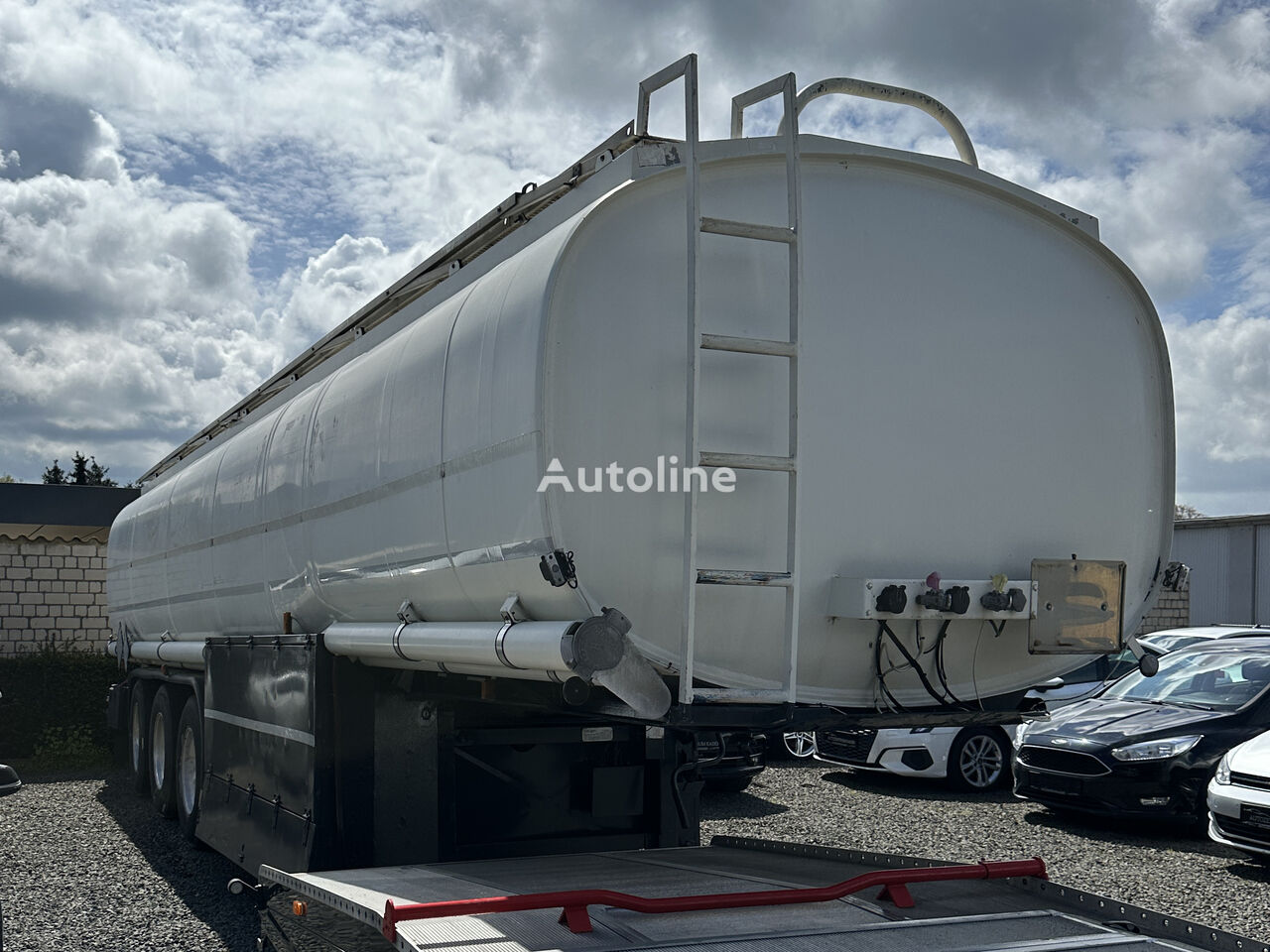 cisterna per GSM OMT BOLGAN fuel/Benzin/Diesel 40820 Ltr. 6x Kammer,  ADR 2025