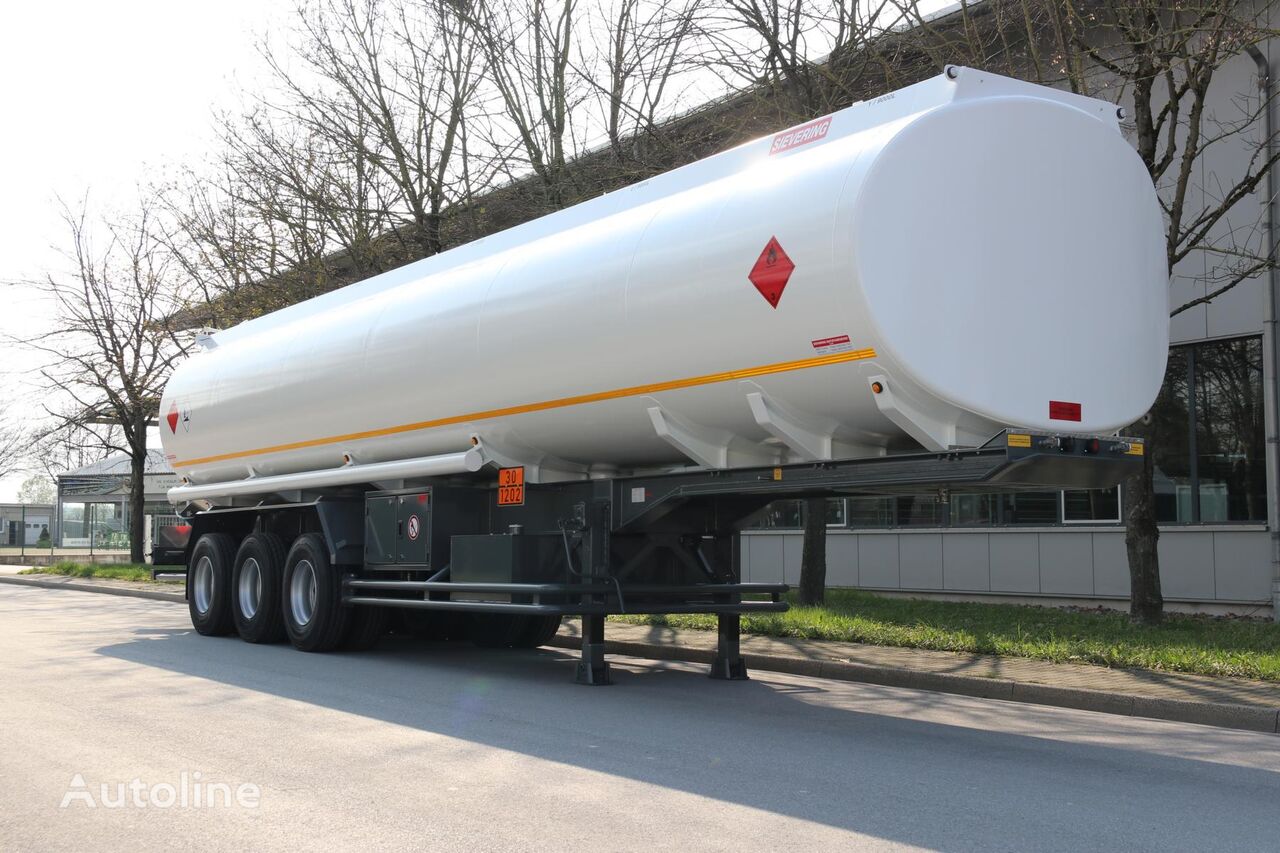 Sievering Financement - 45000 Litres Semi Remorque Citerne de Carburant neuve