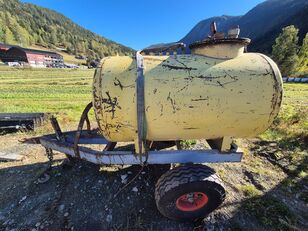 &rho;&upsilon;&mu;&omicron;&upsilon;&lambda;&kappa;&omicron;ύ&mu;&epsilon;&nu;&eta; &delta;&epsilon;&xi;&alpha;&mu;&epsilon;&nu;ή &kappa;&alpha;&upsilon;&sigma;ί&mu;&omega;&nu; Mobil Andre Mobil Dieseltank med hjulgang ca 1400 l