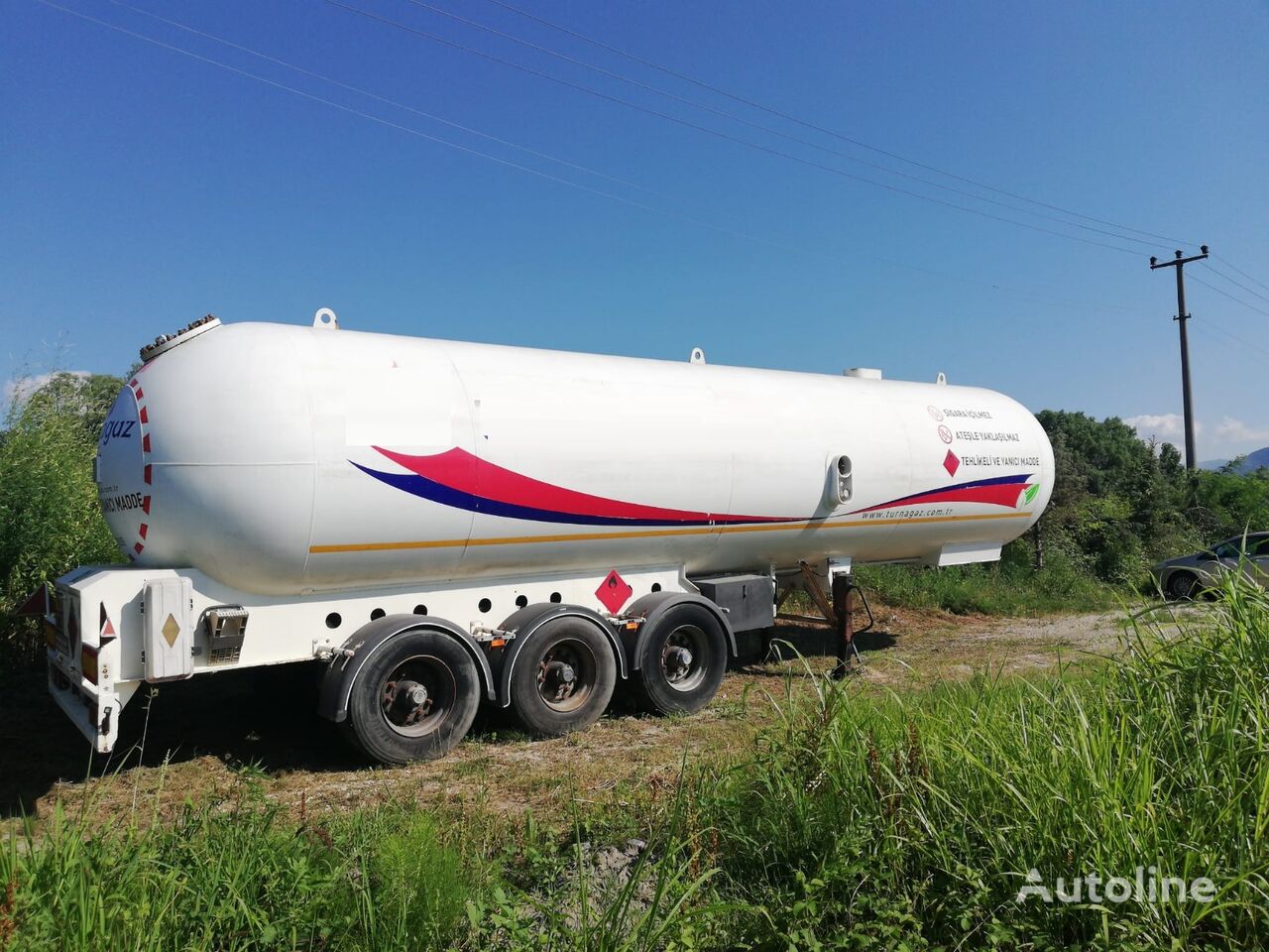 LPG gas tank semi-trailer