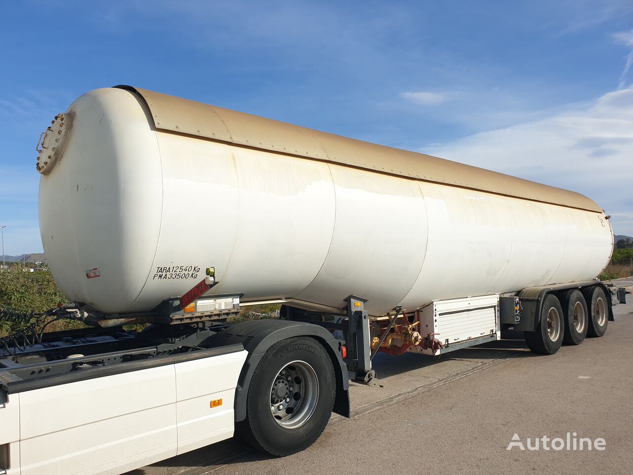 عربة الصهريج لنقل الغاز Eurotank GAS TANK EUROTECNICA 49m3 PUMP +METER Lpg