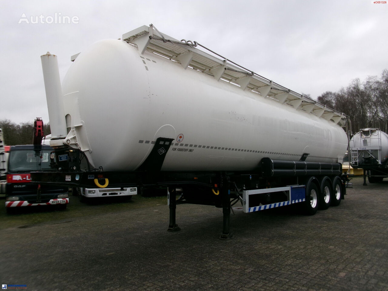 Feldbinder Powder tank alu 63 m3 (tipping) cisterna silo