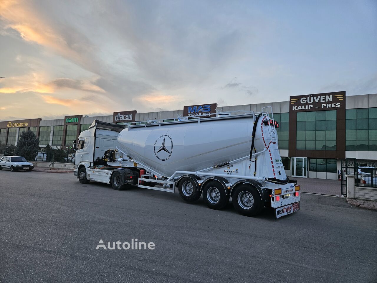 Mas Trailer Tanker V Type Silobas 8-3 cisterna silo nueva - Autoline