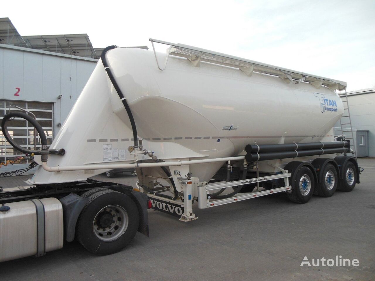 Spitzer SFS silo tank trailer