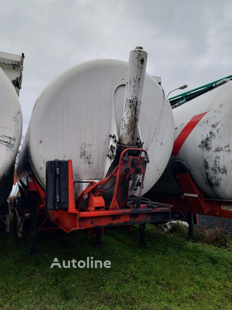 Spitzer SK2466 CAL GGVS silo tank trailer