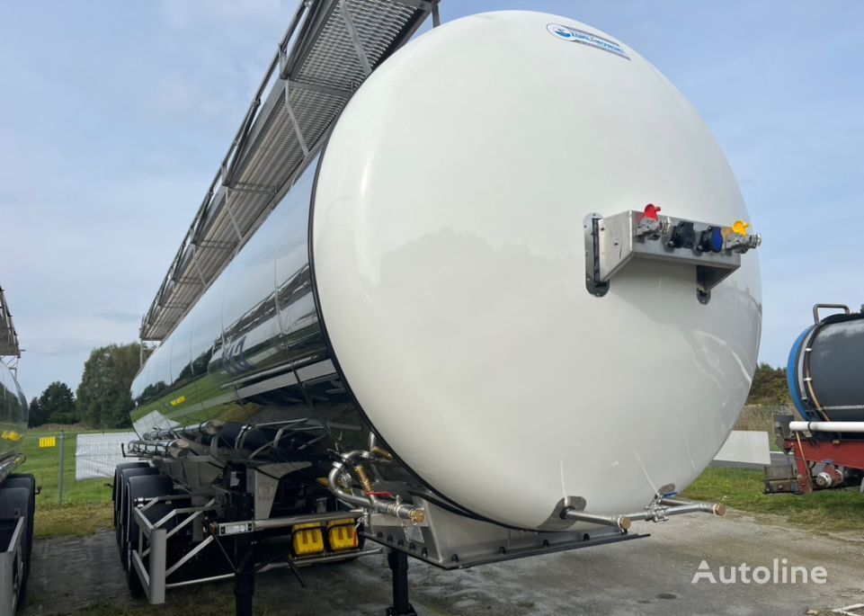 tanker semi-trailer