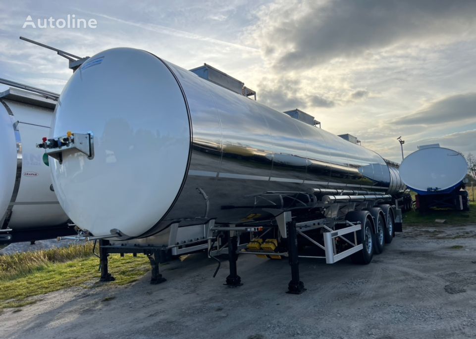 tanker semi-trailer