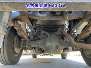 Isuzu ELF tankbil lastebil