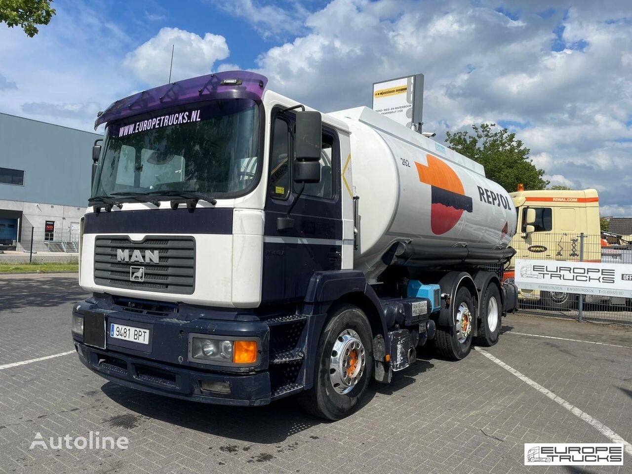 MAN 26.414 Steel/Air - 21.800 LTR - Manual - Mech Pump tanker truck