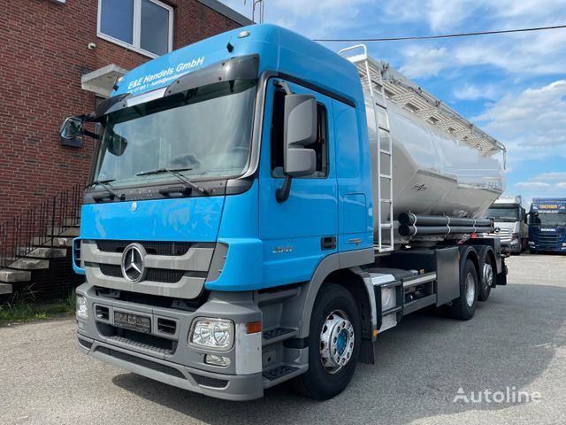 Mercedes-Benz 2541  tanker truck