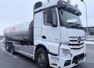 Mercedes-Benz Actros cami&oacute;n cisterna