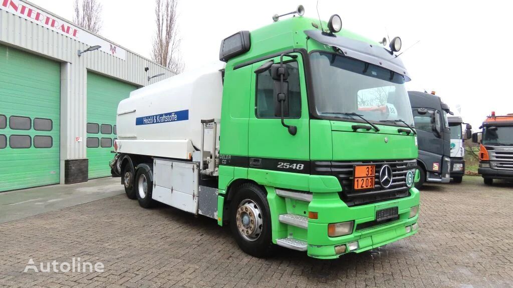 Mercedes-Benz Actros 2548 capacity 20250 L Benzine /Diesel, 3 comp. 3 pedals tanker truck