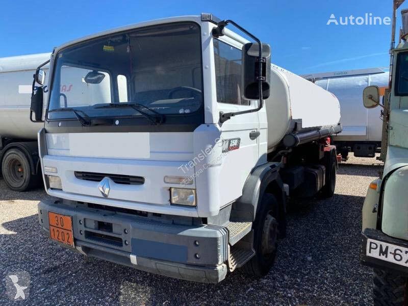 camion autocisterna Renault