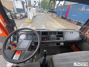 Renault Midlum Full Steel - Manual - 3640 Ltr - 3 Compartiments tanker truck for sale - Image 17 | Autoline SL Renault Midlum Full Steel - Manual - 3640 Ltr - 3 Compartiments tanker truck | Image 17 - Autoline
