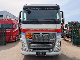camion-citerne Volvo FH 420 6X2 *EX-ADR FUEL TANKER* - *137.000km!* CHASSIS - LIFT +