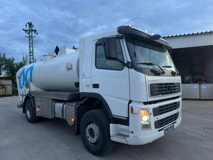 شاحنة الصهريج Volvo FM 300 EURO 5 Kombi