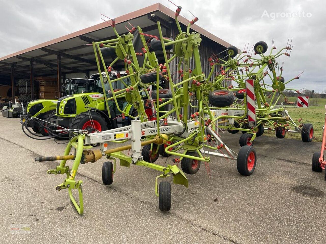 تيدر Claas Volto 870 T