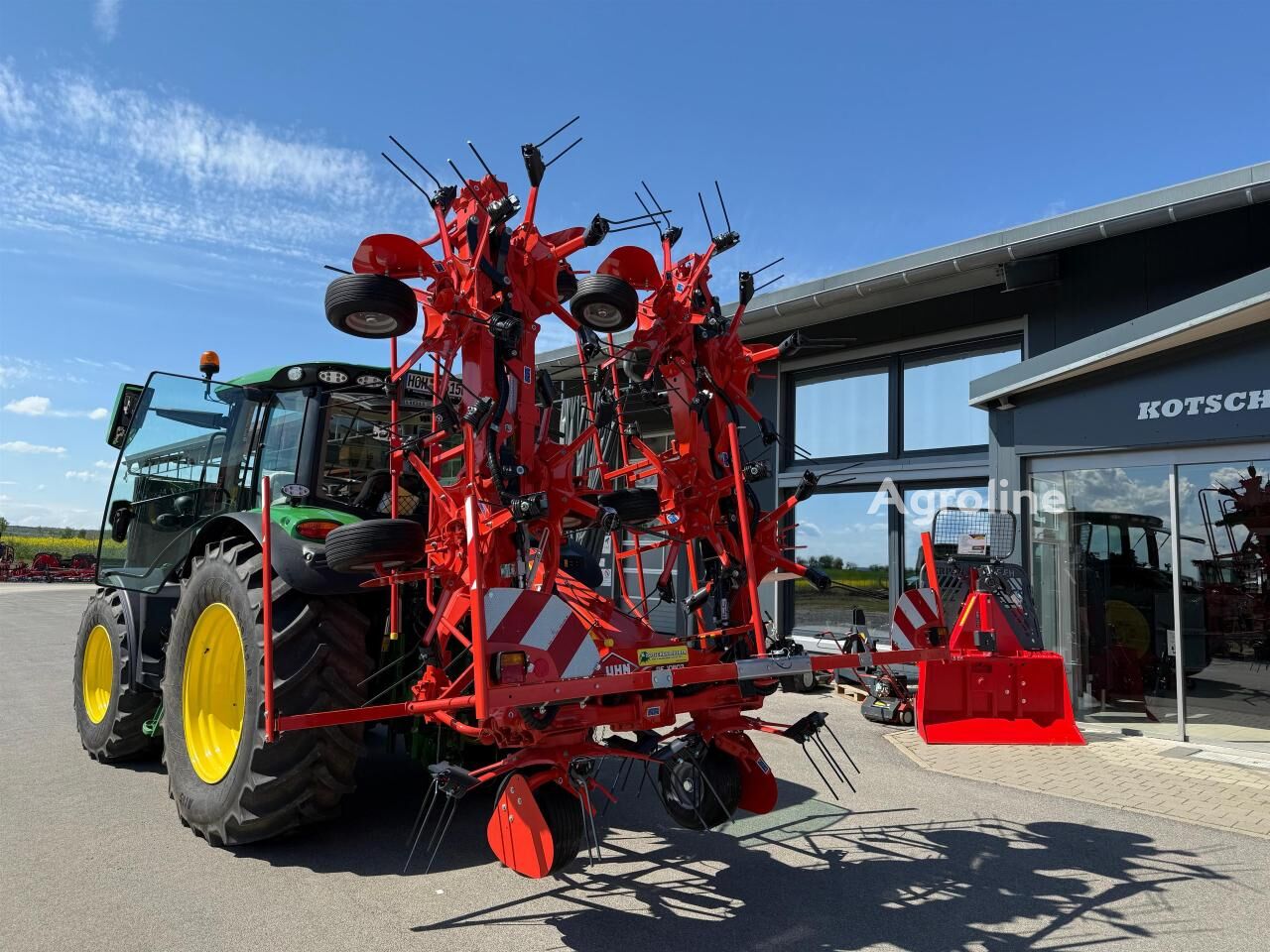 Novi Kuhn GF 10803 prevrtač sena - Agroline