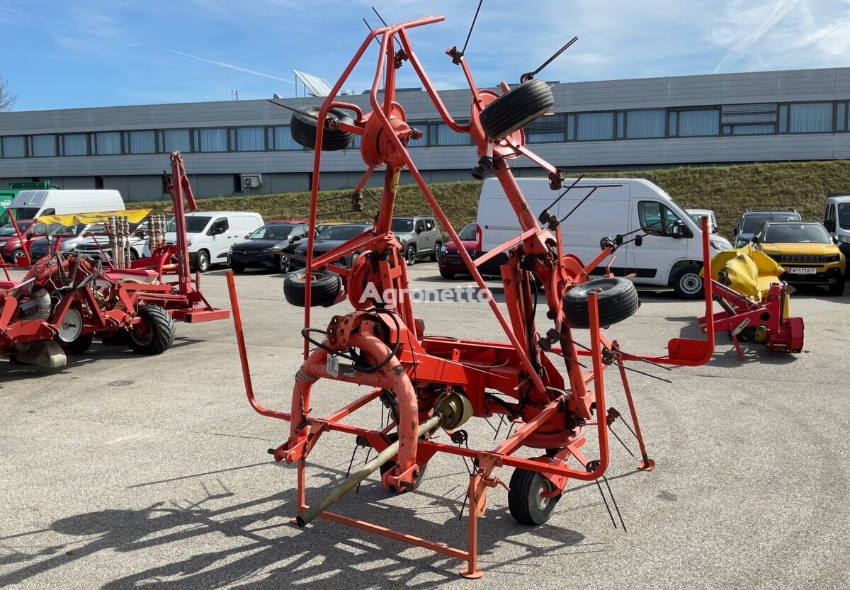 Kuhn GF 5801 tedder