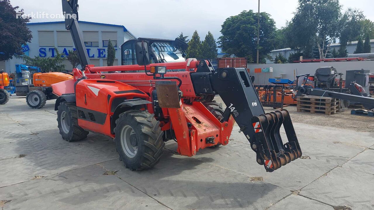 încărcător telescopic Faresin FH14.35