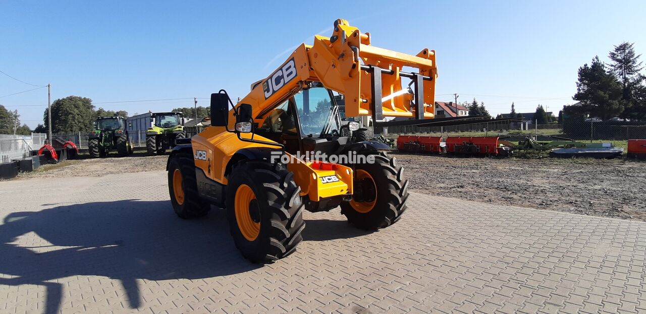 телескопический погрузчик JCB 531-70