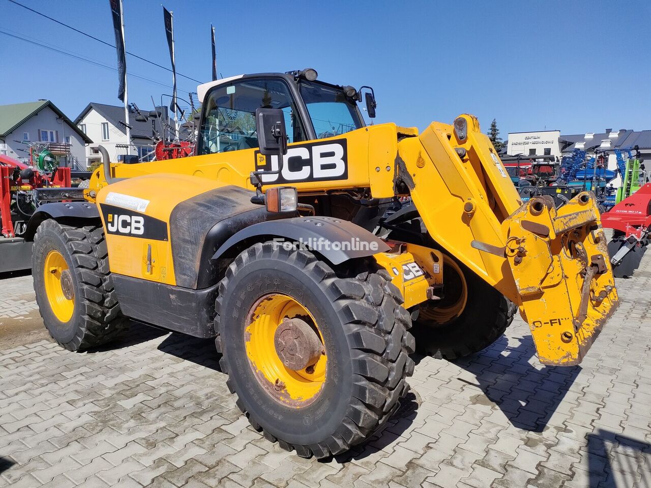 رافعة تلسكوبية JCB 531-70