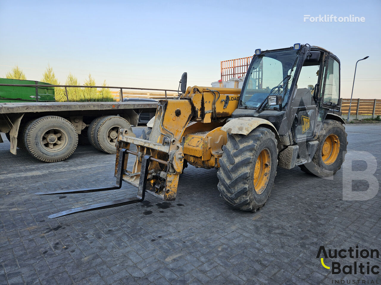 chariot télescopique JCB 535-95