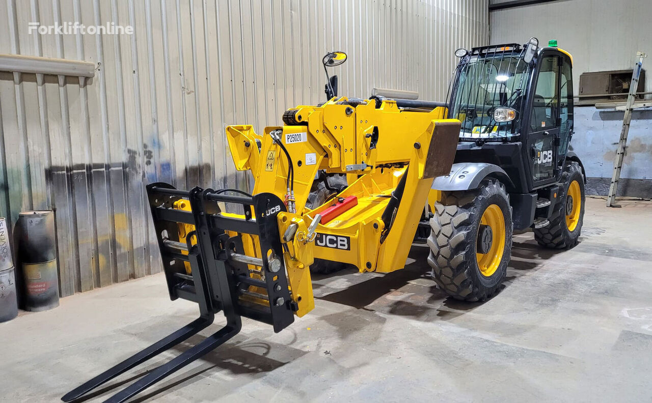 xe nâng càng JCB 540-180