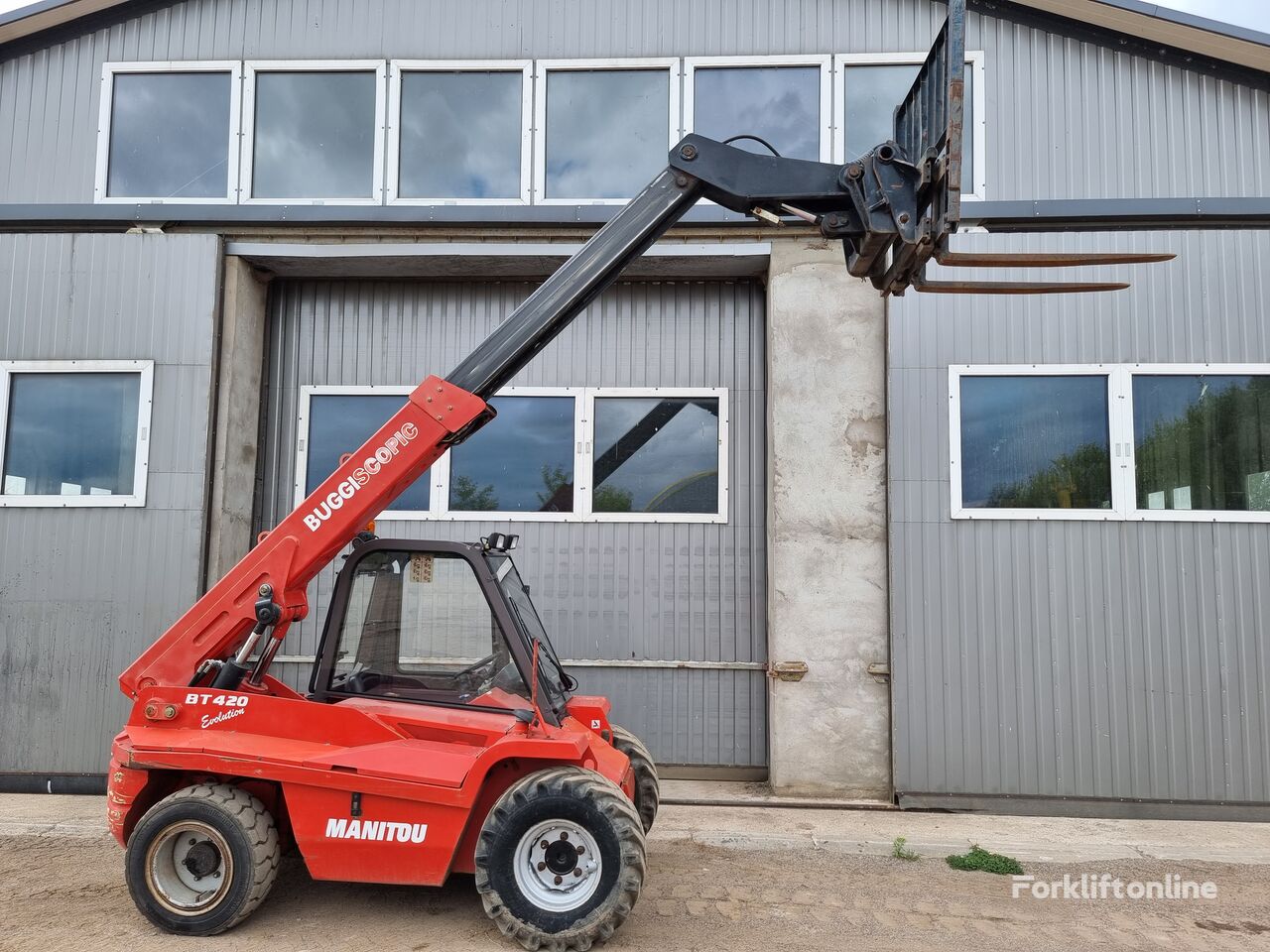 телескопический погрузчик Manitou BT420