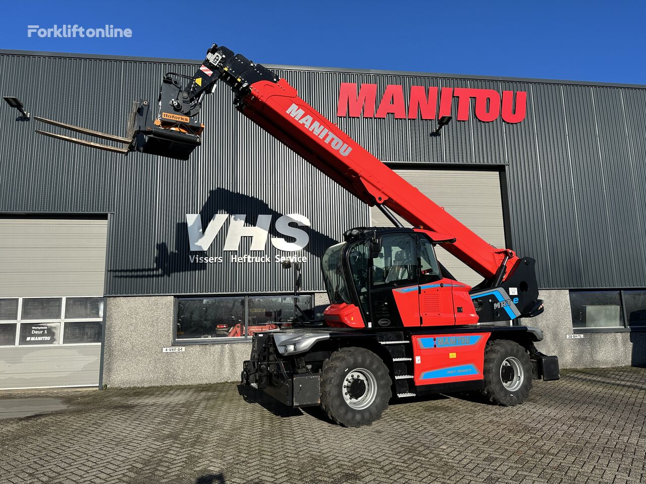 новый телескопический погрузчик Manitou MRT 2660 E