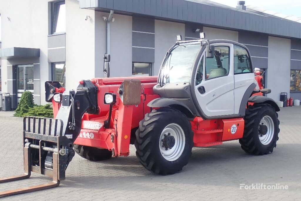 Manitou MT 1440 teleskoplastare