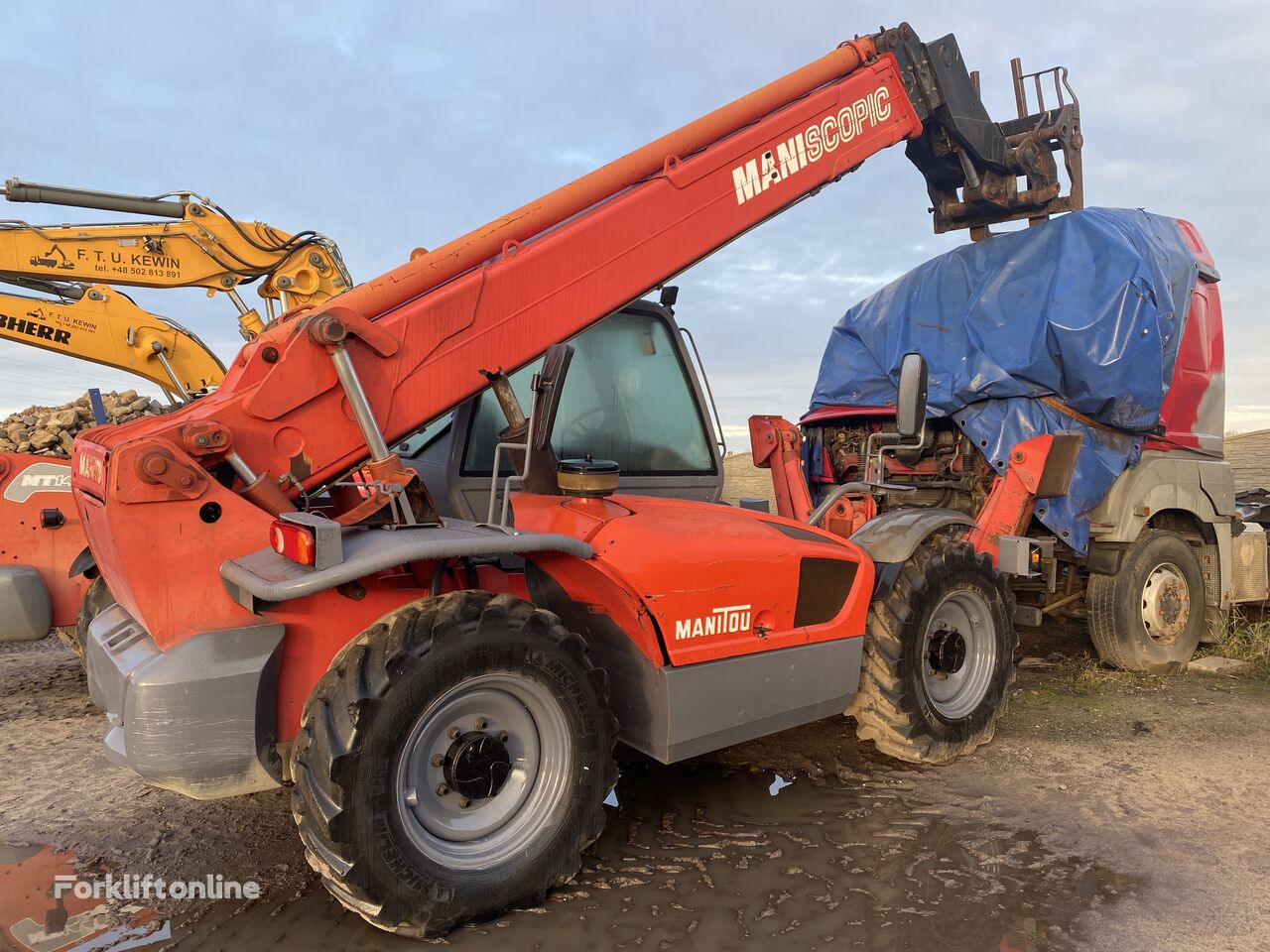 Manitou MT 1740 telehandler