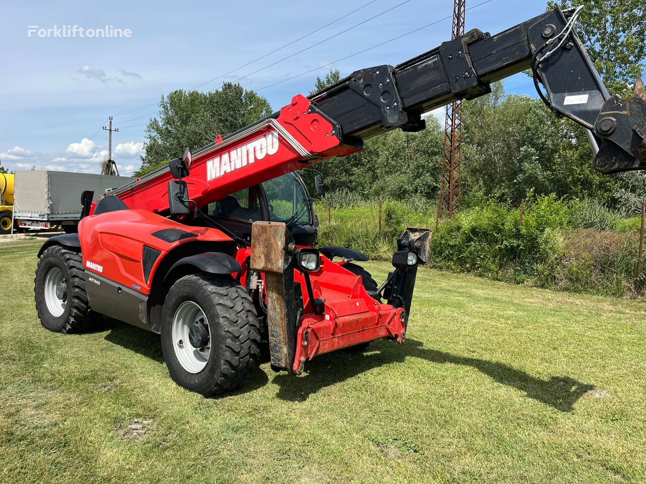 Manitou MT 1840 telehandler