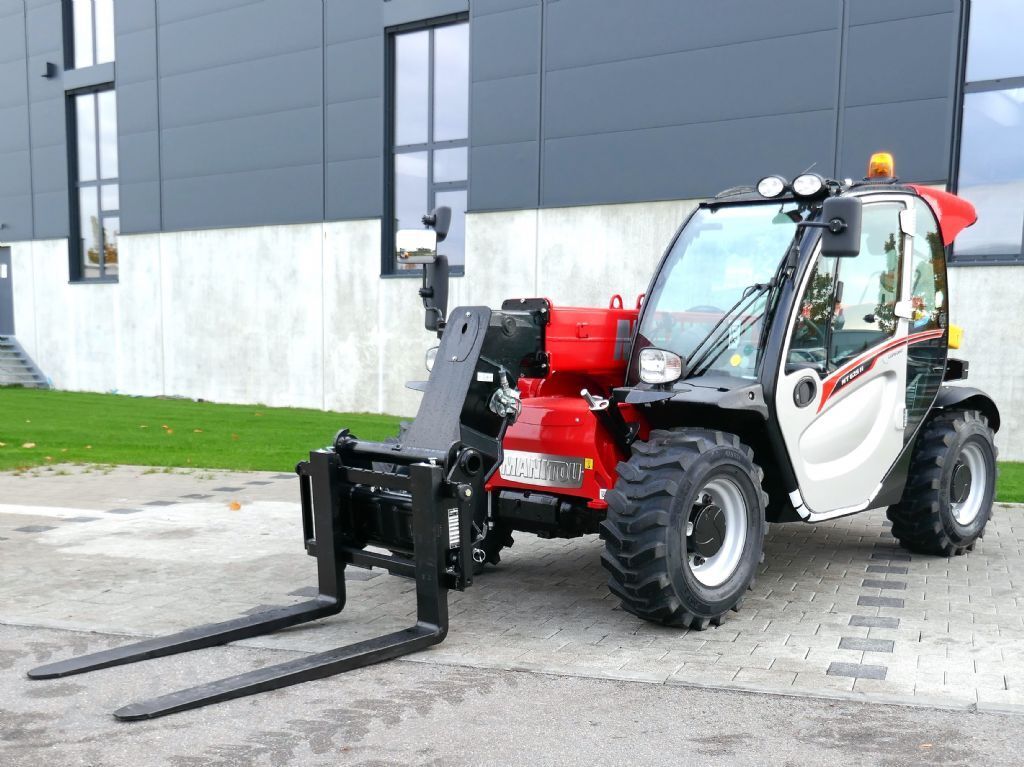 новый телескопический погрузчик Manitou MT 625H Comfort 75K ST5 S1