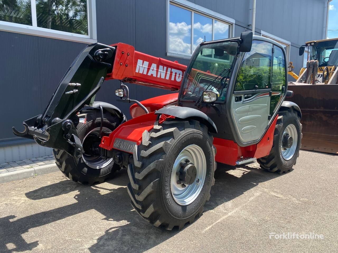 Manitou MT 732 telehandler