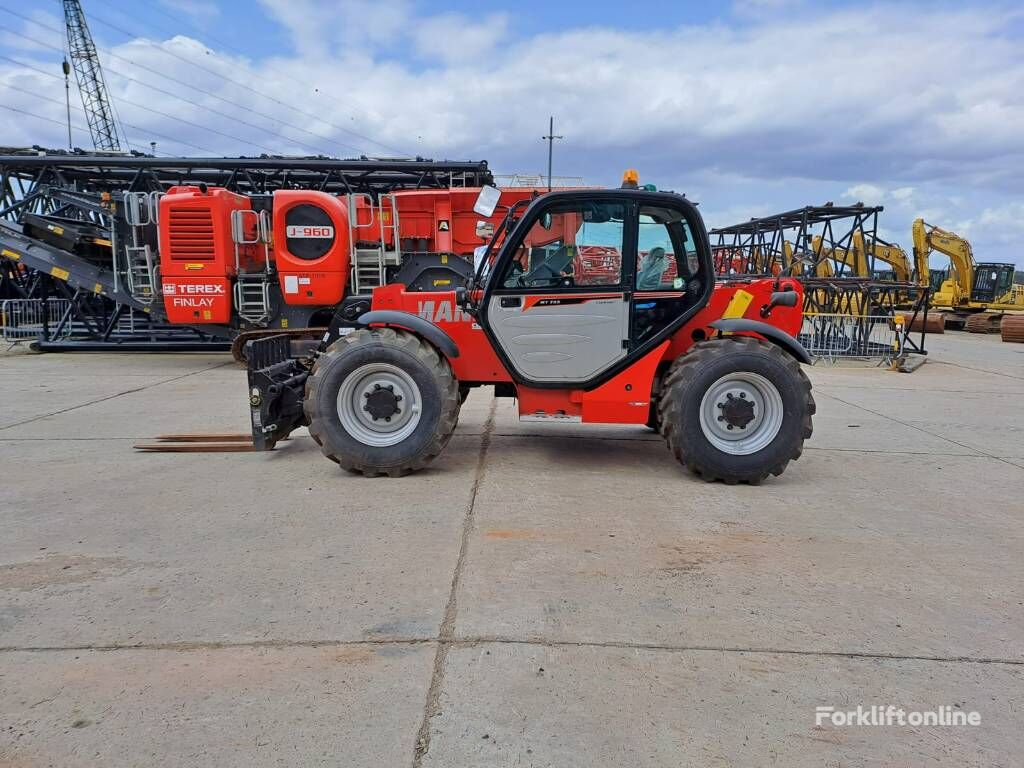 Manitou MT733 telehandler