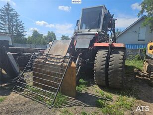 Svetruck TMF 28-21-60 z ramieniem i szczypcami telehandler