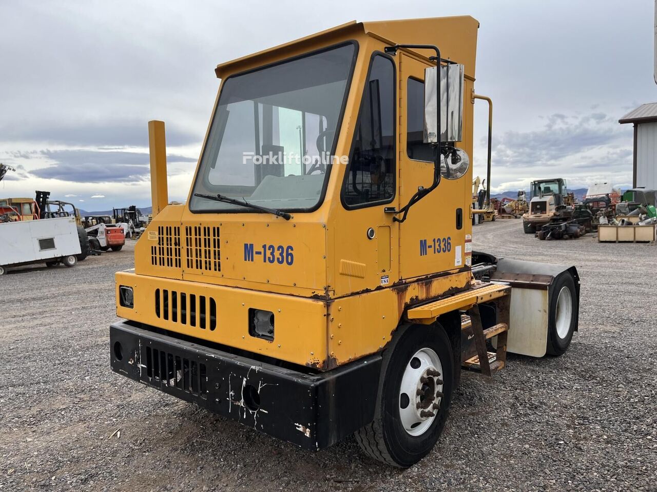 CARGOTEC 4X2 terminal tractor