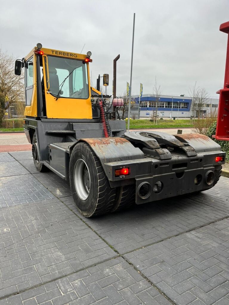 Terberg RT terminal tractor