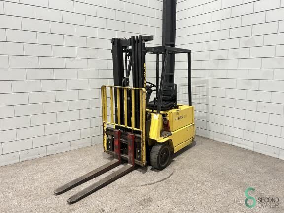 Hyster A 1.50 XL three-wheel forklift